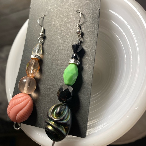 Totally💚🩷Wicked🩷💚 Czech Glass Earring/Pendants - Picture 3 of 4